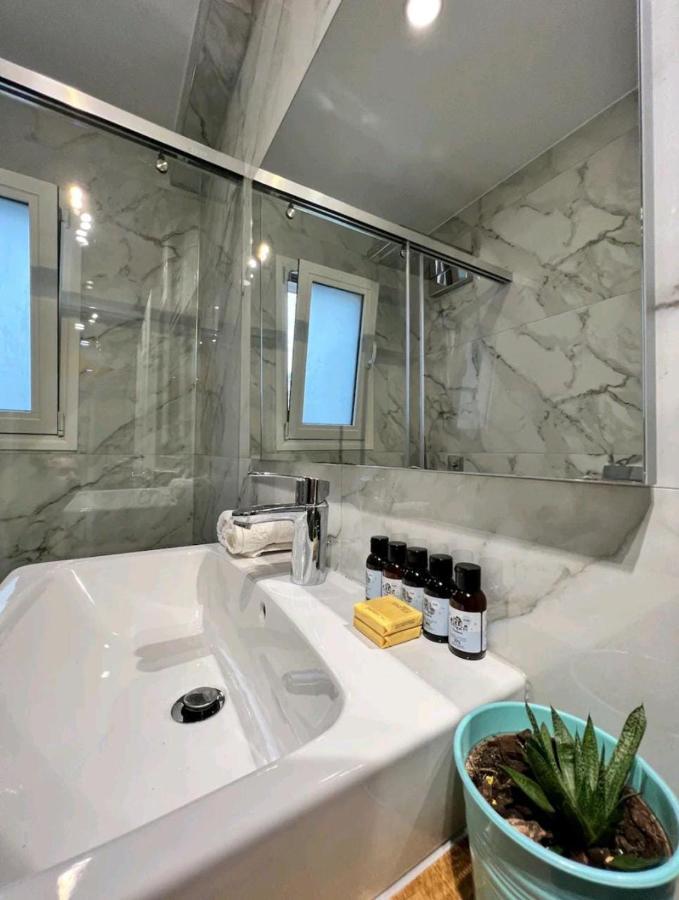 Cozy & Stylish Apartment Tiranë Ngoại thất bức ảnh