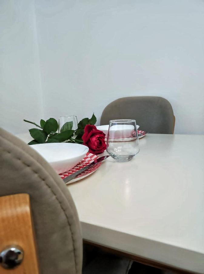 Cozy & Stylish Apartment Tiranë Ngoại thất bức ảnh
