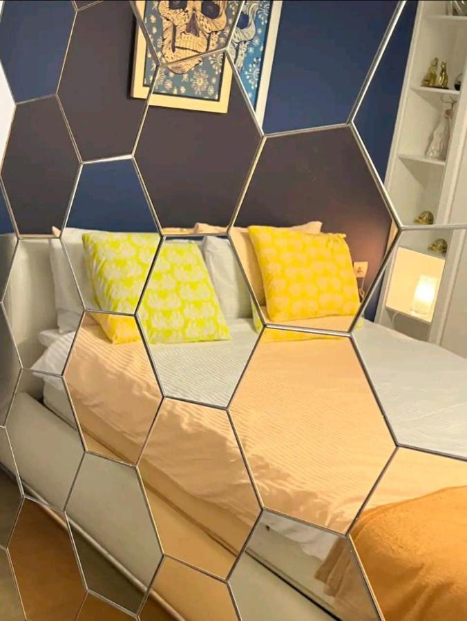 Cozy & Stylish Apartment Tiranë Ngoại thất bức ảnh